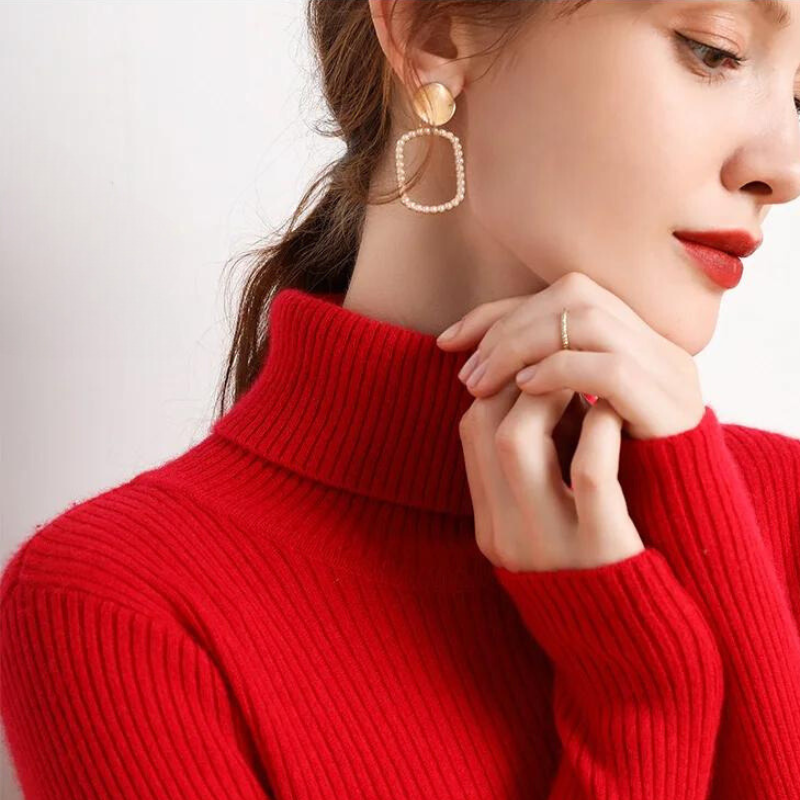 Catherine Cashmere Turtleneck