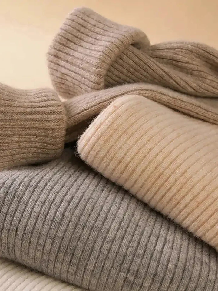 Catherine Cashmere Turtleneck