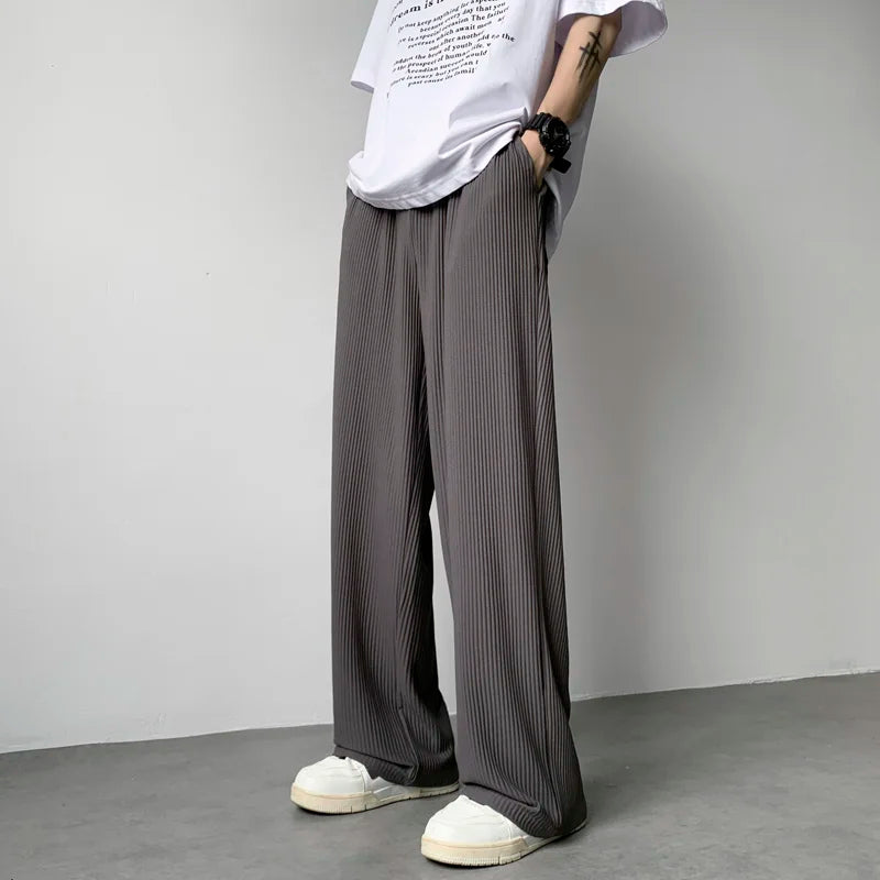 Ridge Groove Pleated Pants